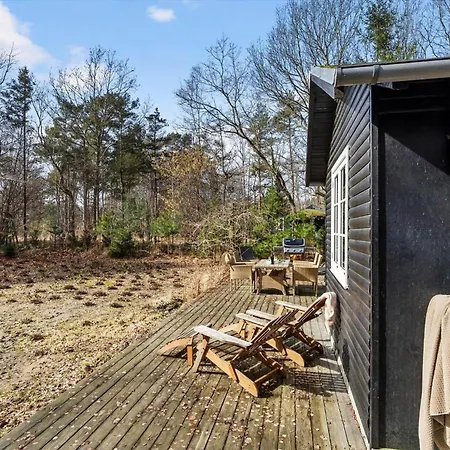 Nyaraló 1676-frederiksvaerk-cottagevej-12 Frederiksværk